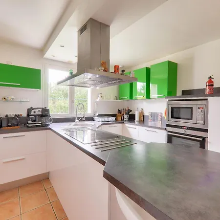 Σπίτι διακοπών Maison Avec Jardin Pour 10 - 600m Arzon