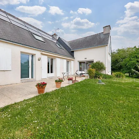 Maison Avec Jardin Pour 10 - 600m *