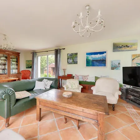 Maison Avec Jardin Pour 10 - 600m Σπίτι διακοπών *